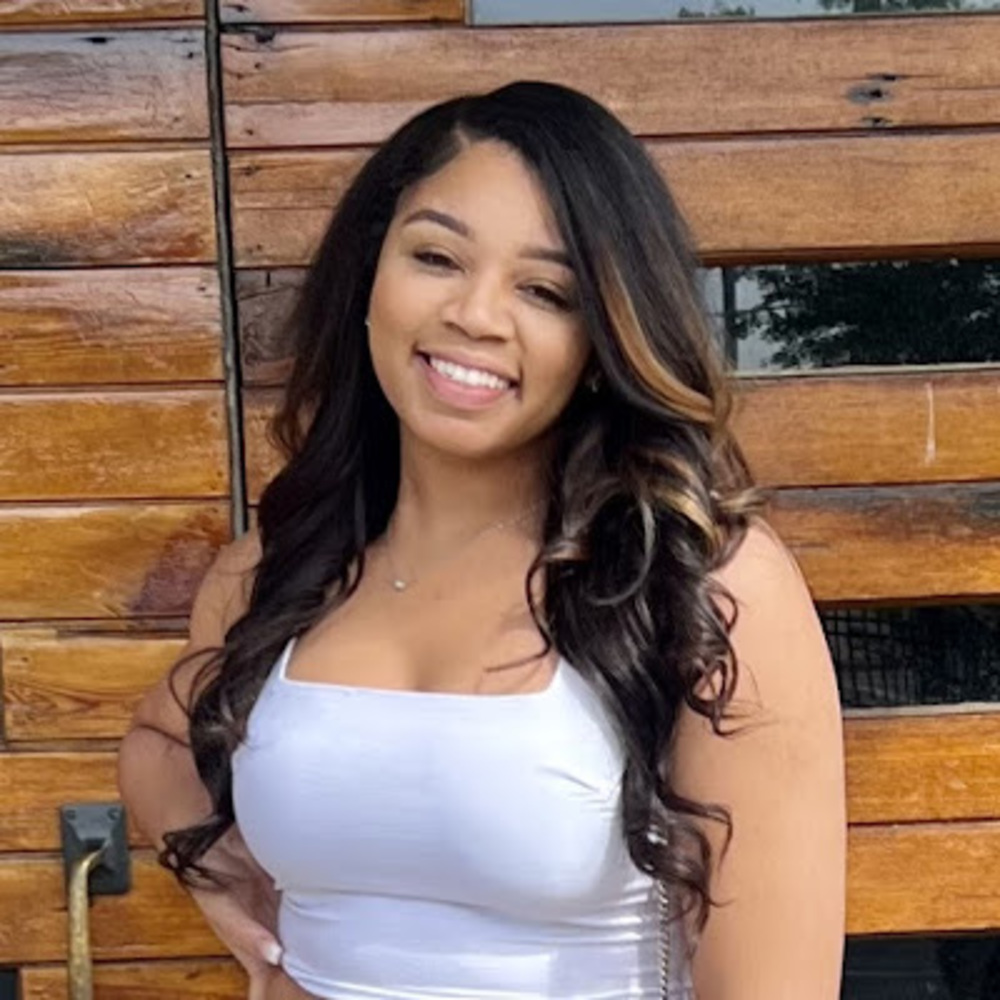 Meet your Posher, Tyaira